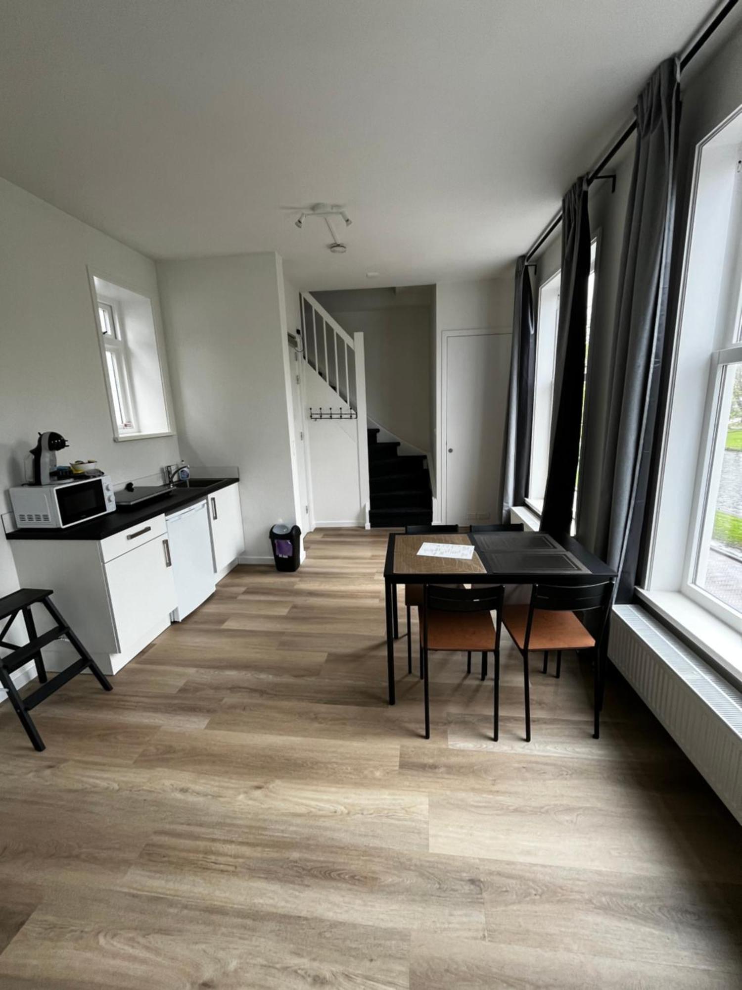 Apartement Hotel Stays By Adm Λάιντεν Εξωτερικό φωτογραφία