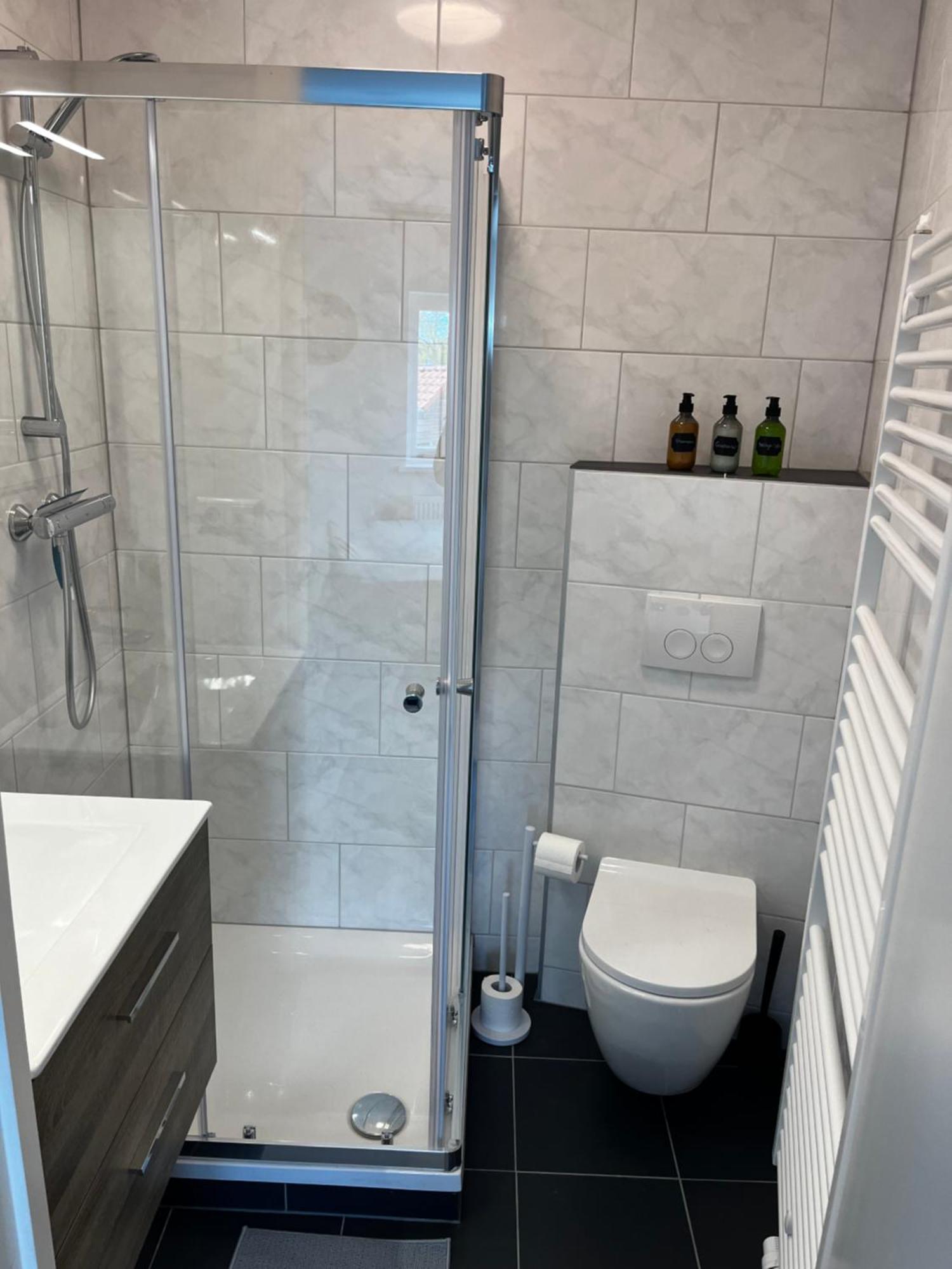 Apartement Hotel Stays By Adm Λάιντεν Εξωτερικό φωτογραφία