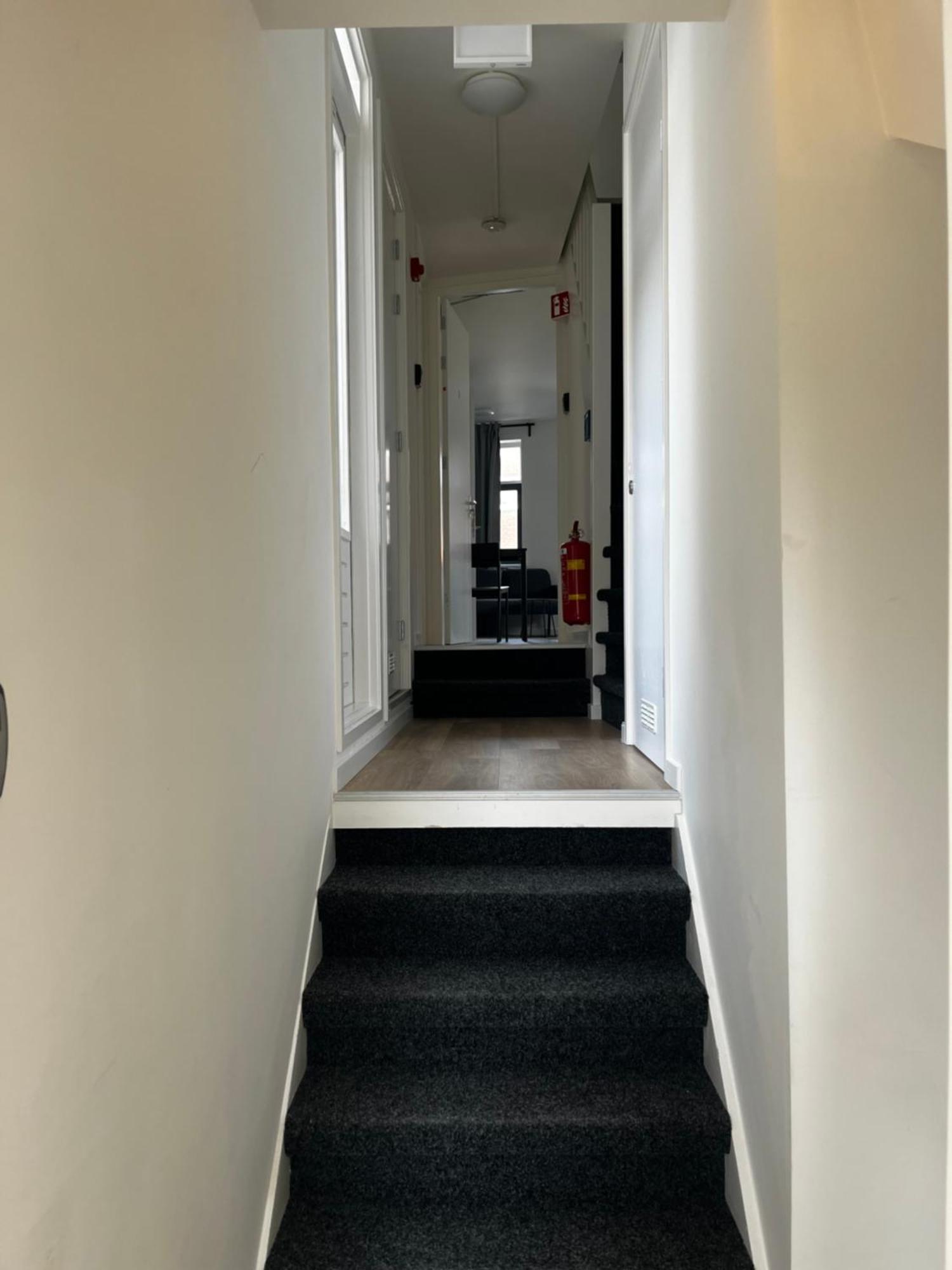 Apartement Hotel Stays By Adm Λάιντεν Εξωτερικό φωτογραφία