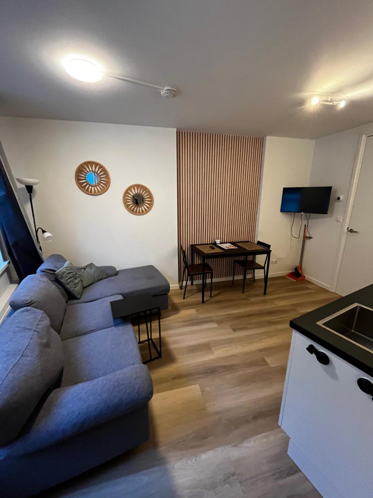 Apartement Hotel Stays By Adm Λάιντεν Εξωτερικό φωτογραφία