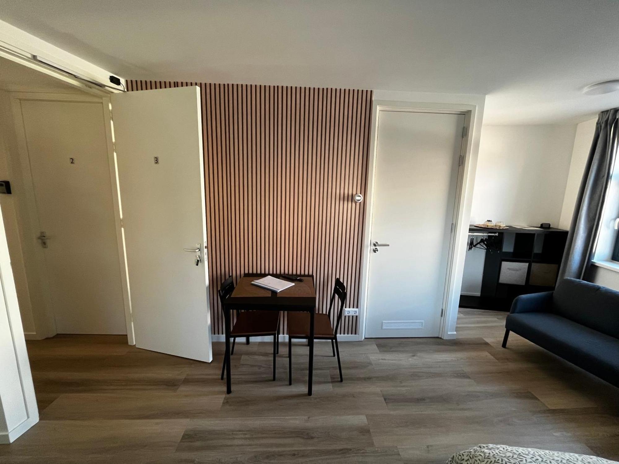 Apartement Hotel Stays By Adm Λάιντεν Εξωτερικό φωτογραφία