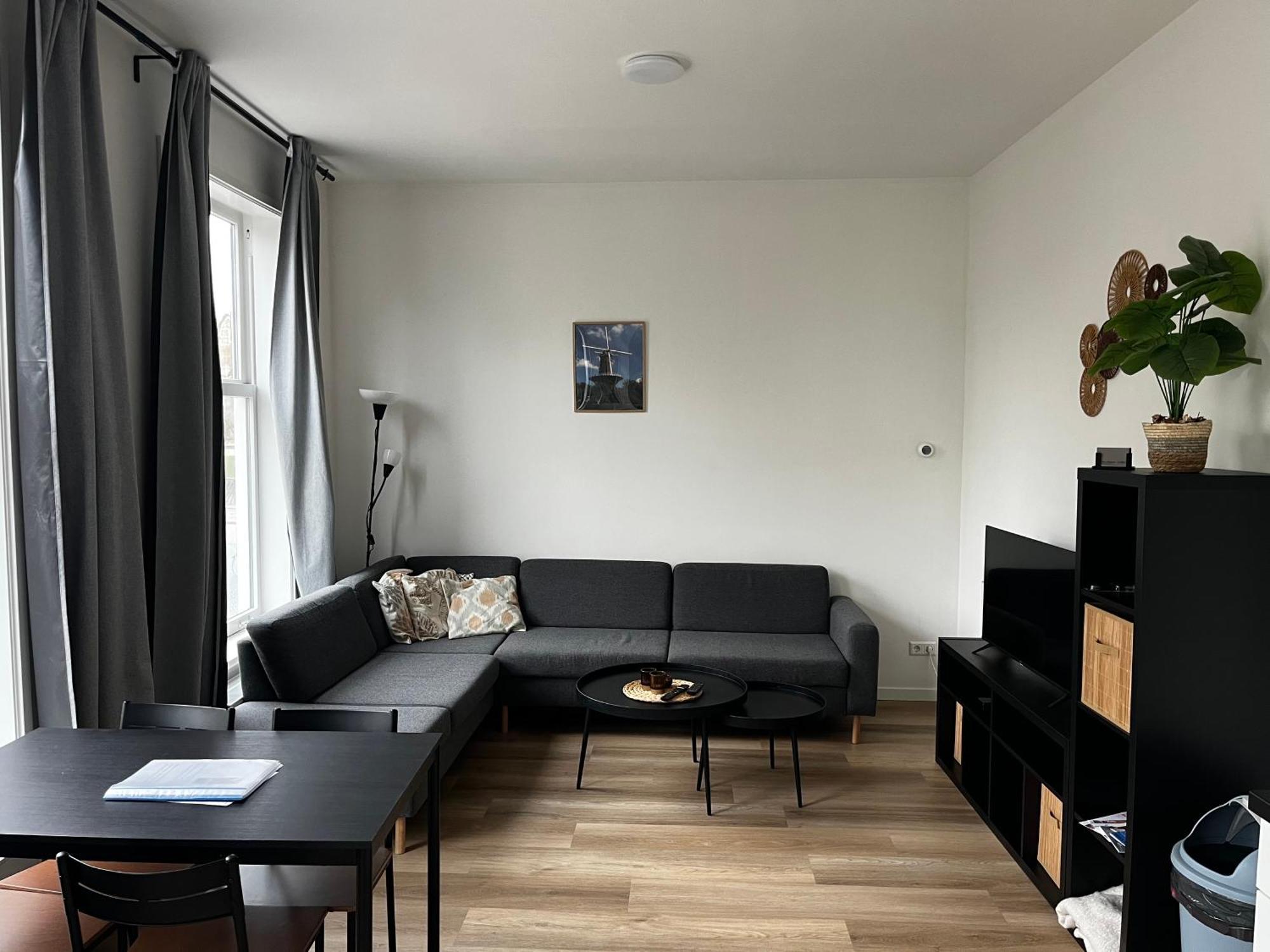 Apartement Hotel Stays By Adm Λάιντεν Εξωτερικό φωτογραφία